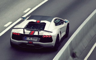 White sports car tiltshift striped - andrew law free wallpaper
