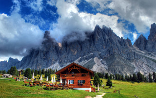 Mountain cabin picnic landscape blue - a mountain range in the background free wallpaper