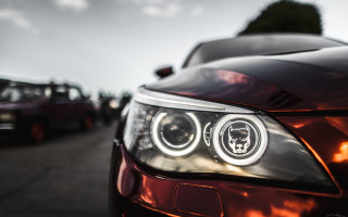 Car headlights street background cloudy - cloudy free wallpaper