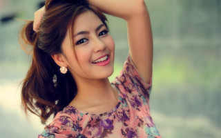 Alice flowertop smiling pony tail - pretty face free wallpaper