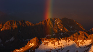 Rainbow mountain sunset fire embers - a rainbow in the sky free wallpaper