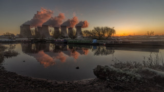 Factory smoke water cityscape bridge - dave allsop free wallpaper