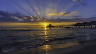 Sunset pier boat dusk city - crepuscular ray free wallpaper
