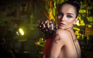 Gothic tattooed woman glove serious - a glove free wallpaper