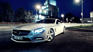 White car night cityscape streetlights - the side of a road free wallpaper