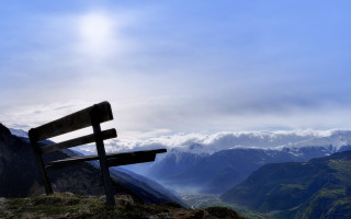 Mountain valley bench clouds sunbeam - zenith view free wallpaper