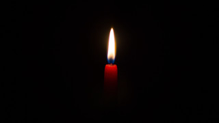 Candle dark red black background - the dark free wallpaper