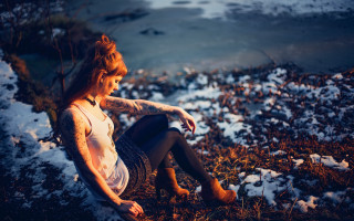 Woman snowy hill tattoo autumn - a lake in the background free wallpaper
