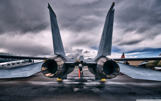 Jet plane runway cloudy sky 3 - cloudy free wallpaper