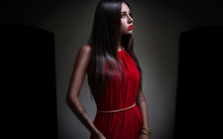 Gothic fashion portrait reddress blackbackground - andrea orcagna free wallpaper