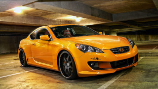 Yellow car parking garage man - a parking garage free wallpaper