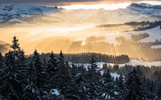 Snowy mountain range crepuscular rays - crepuscular ray free wallpaper