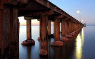 Long pier light pole dusk - a long pier free wallpaper