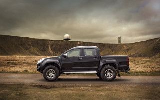Black truck hill satellite dish - barron storey free wallpaper