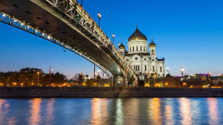 Bridge cathedral night city lights - a bridge over a river free wallpaper