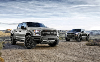 Desert trucks cow clouds military - a dirt road in the desert free wallpaper