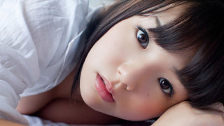 Young girl laying bed hands - young free wallpaper