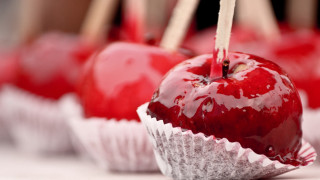 Red apple stick background shallow - betty merken free wallpaper