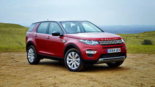Red land rover dirt road - hill free wallpaper