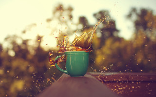 Teacup splash water art photorealistic - filip hodas free wallpaper