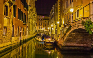 Canal boats bridge nighttime lights 2 - evgeny lushpin free wallpaper