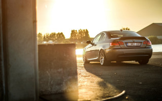 Car parking lot building sunset - a parking lot next free wallpaper