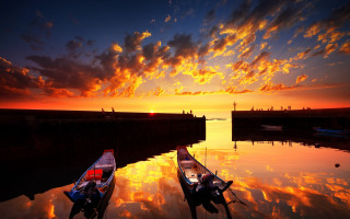 Docked boats sunset autumn scenery - beautiful scenery free wallpaper for desktop