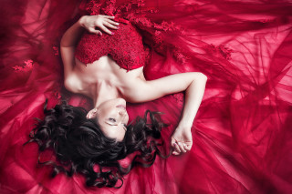 Woman lying red dress rococo - araceli gilbert free wallpaper