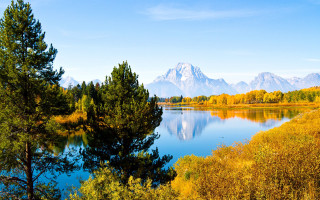 Lake mountains trees autumn sky - tree and mountains free wallpaper