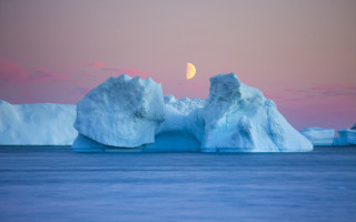 Moon icebergs sunset pink hue - hue free wallpaper