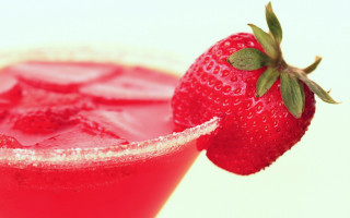 Strawberry drink stilllife fruit leaf - a strawberry free wallpaper