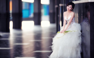 Woman white dress flowers chen - against a wall free wallpaper