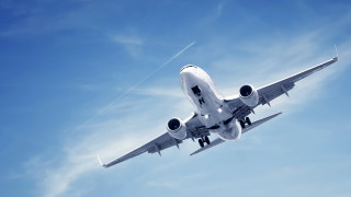Large jetliner blue sky clouds 2 - turnaround free wallpaper