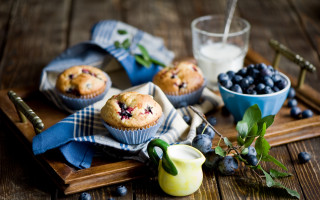 Blueberries milk tray bokeh photorealism - a tray free wallpaper
