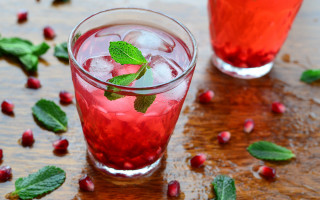 Pomegranate mint tea leaves petals - a wooden surface free wallpaper