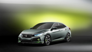 Silver car green hood lights - a silver car free wallpaper