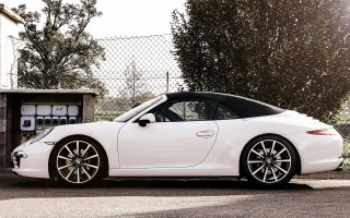 White sports car fence tree - a fenced in area free wallpaper