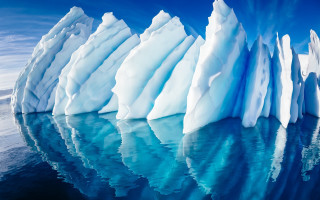 Icebergs reflection blue sky mountain - a group of icebergs free wallpaper