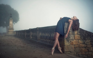 Woman stonewall clocktower misty blue - elizabeth polunin free wallpaper