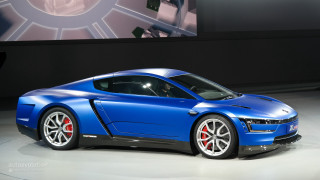 Blue sports car showroom man - side profile free wallpaper