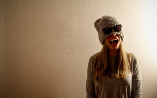 Woman knitted hat sunglasses silly - product photo free wallpaper