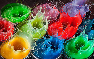 Colorful liquid splash astronaut aurora - action painting free wallpaper