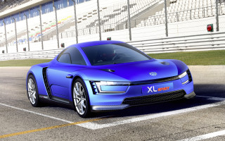 Blue sports car race track 10 - a blue sports car free wallpaper for desktop