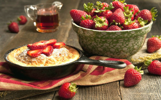 Strawberries strawberryshortcakes teatable teapot foodphotography - dorothy hood free wallpaper