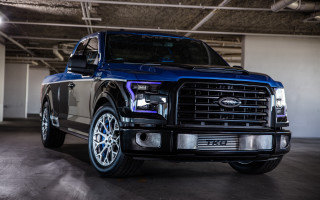 Blue truck garage black roof - a blue truck free wallpaper