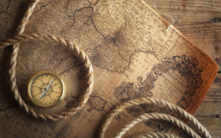 Compass rope map wooden table - a compass free wallpaper