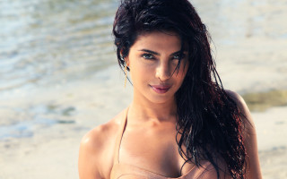 Beach woman bikini hair blowing - araceli gilbert free wallpaper