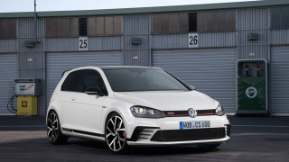 White volkswagen garage gas pump - a garage door free wallpaper