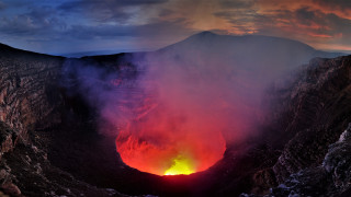Lava crater glow mountains clouds - sumatraism free wallpaper