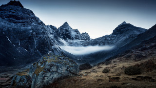 Mountain range clouds lake sky - low free wallpaper